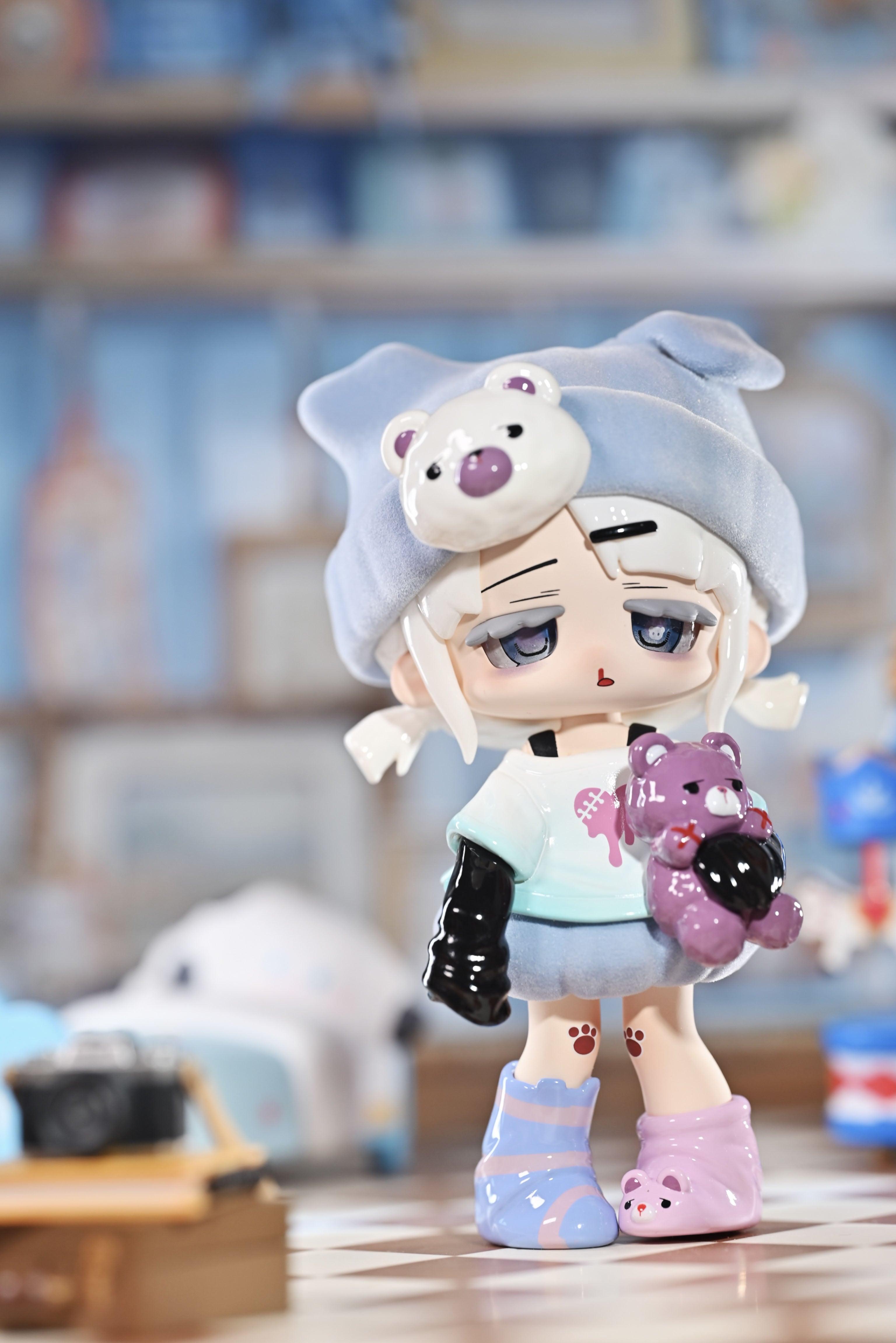 MISSY EMO GIRL SERIES TRADING FIGURE – Bubble Wrapp Toys