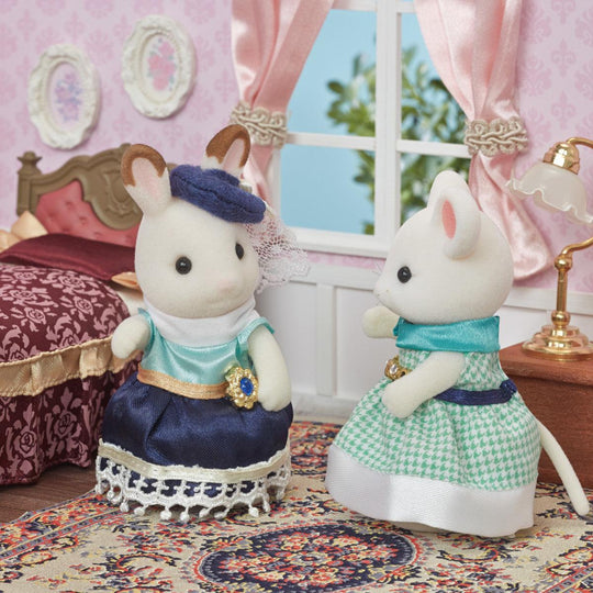 Town Girl Series - Stephanie Marshmallow Mouse Dolls, Playsets & Toy Figures Calico Critters