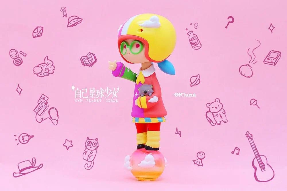 Kinko: Own Planet Girl No 5 by OKluna - Bubble Wrapp Exclusive Designer Art Toy OKluna
