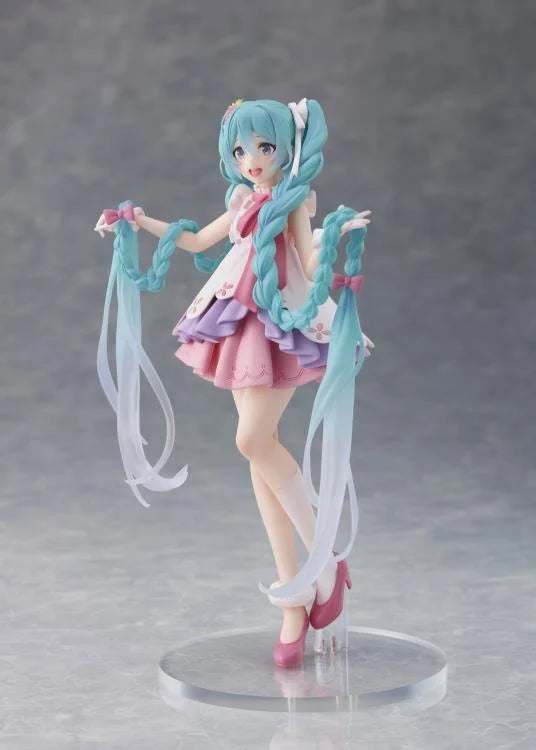 Hatsune Miku Wonderland Figure Rapunzel Art toy Taito