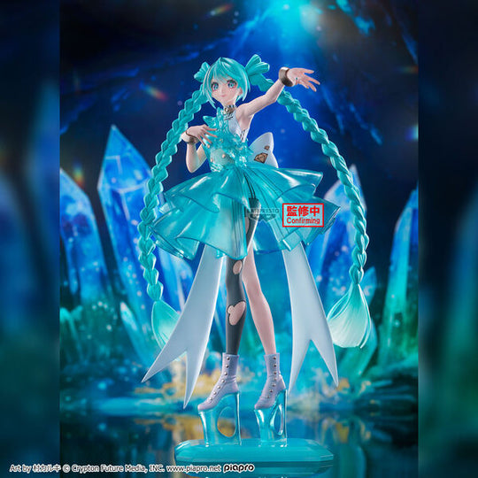 Hatsune Miku EVOLVE Clearluxe - Emerald Gem - Preorder Art toy Banpresto
