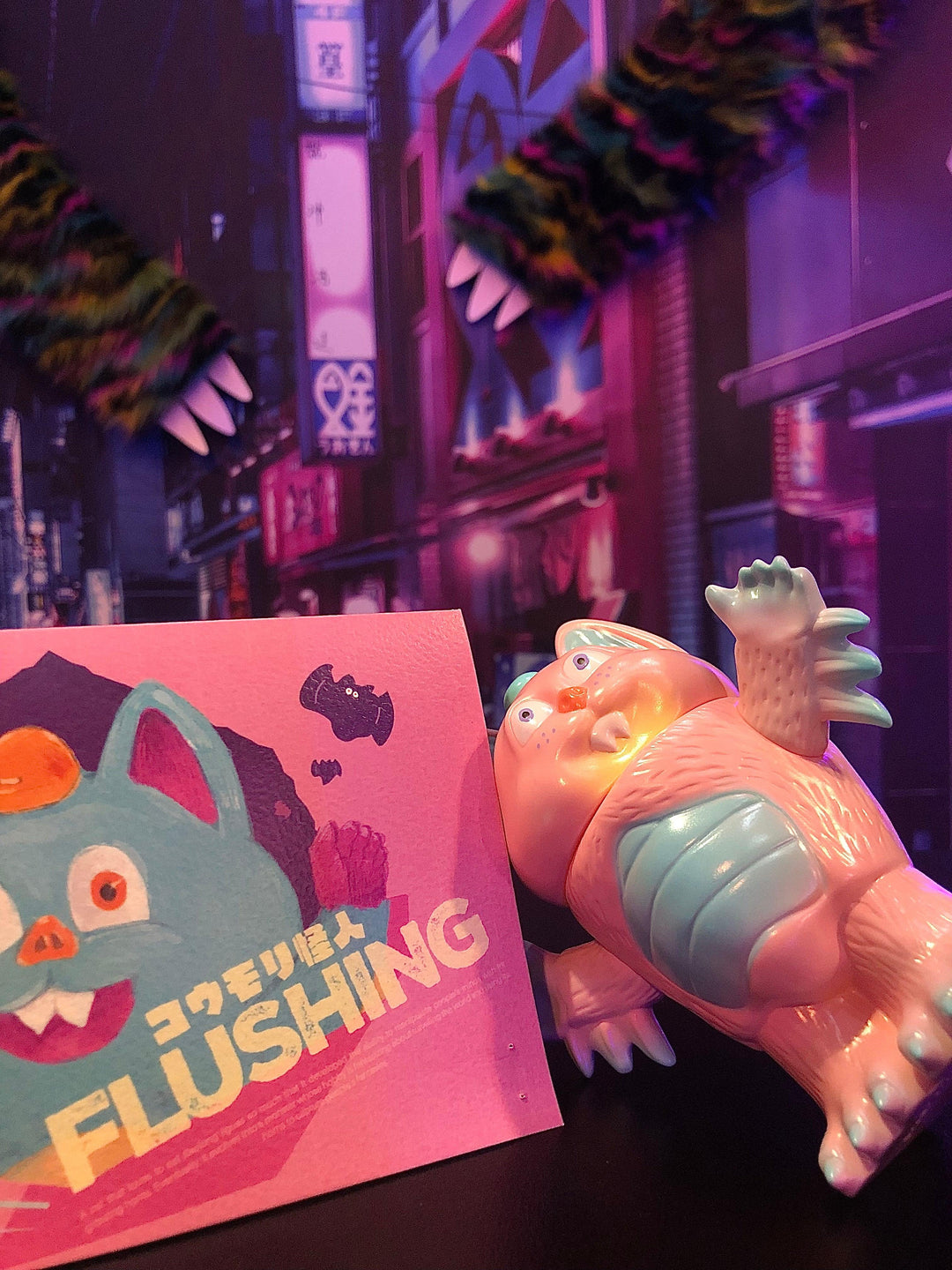 Flushing Pink Vampire Designer Toys momozaza