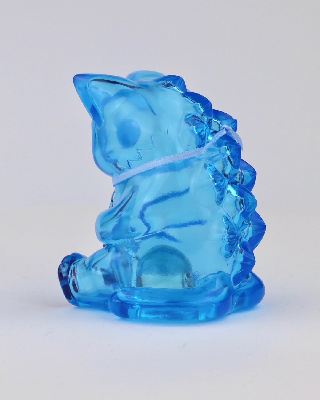 Sitting Negora Ramune by Konatsu Sofubi FEWMANY