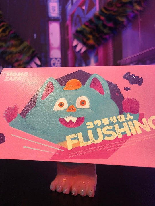Flushing Pink Vampire Designer Toys momozaza
