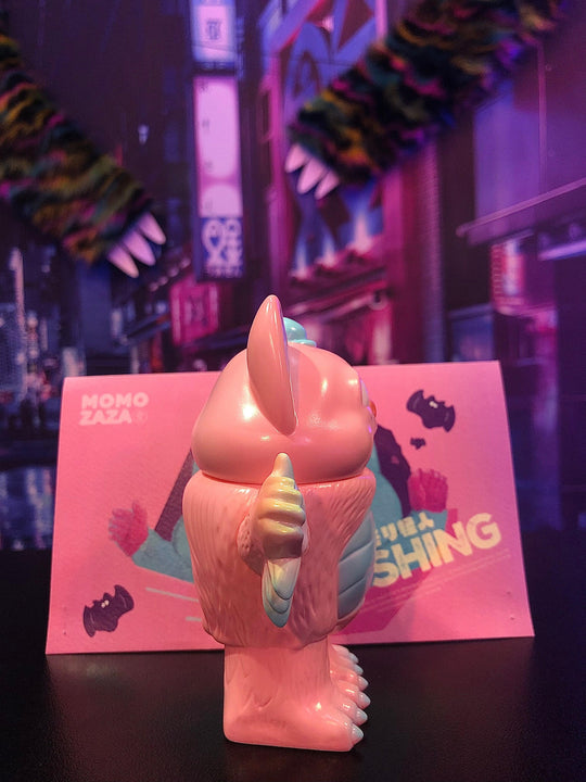 Flushing Pink Vampire Designer Toys momozaza