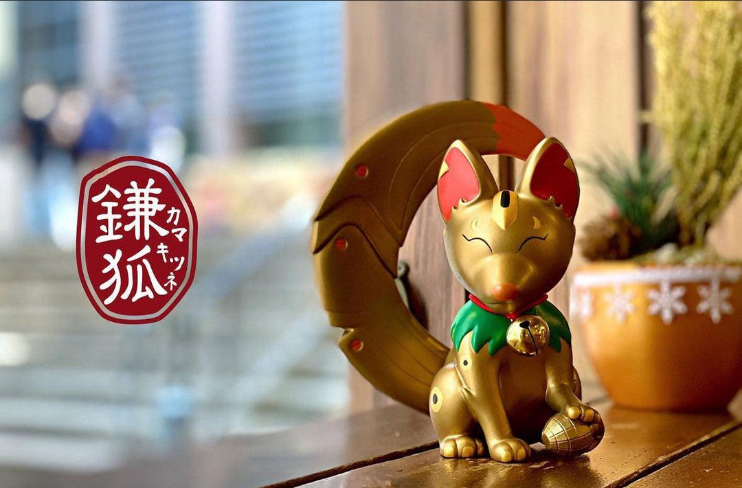 Gold Lucky Cat by KamaKitsune Designer Art Toy KamaKitsune