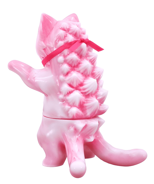 Negora Strawberry Au Lait by Konatsu Sofubi FEWMANY