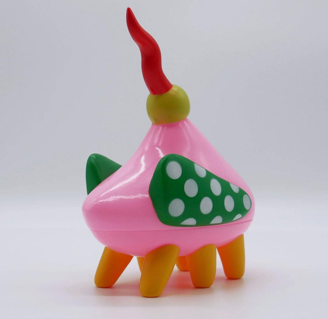 Classic Pink Sashimi by Hanamusic Sofubi Hanamusic