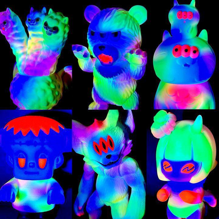 Neon Dream Canpay (Clear) by Art Junkie x Bubble Wrapp Sofubi Art Junkie x Bubble Wrapp