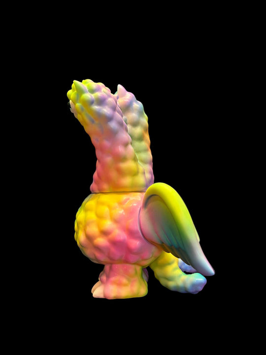 Neon Dream King Pacara (Matte) by Art Junkie x Bubble Wrapp Sofubi Art Junkie x Bubble Wrapp