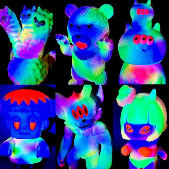 Neon Dream King Pacara (Matte) by Art Junkie x Bubble Wrapp Sofubi Art Junkie x Bubble Wrapp