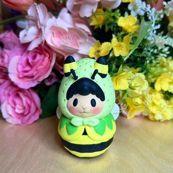 Bee Dolly 2.0 by Rinicake - Bubble Wrapp Toys