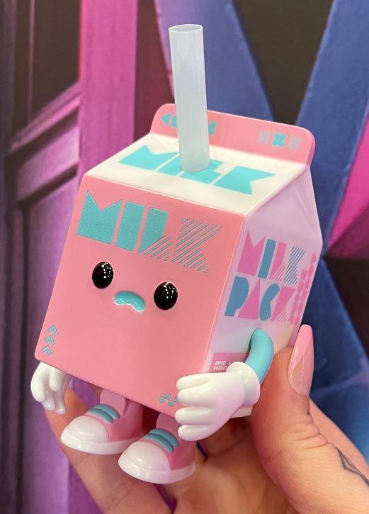 MUUKTOY JUICEBOXBOY MILKPACK PEACH MILK Sofubi MUUKTOY