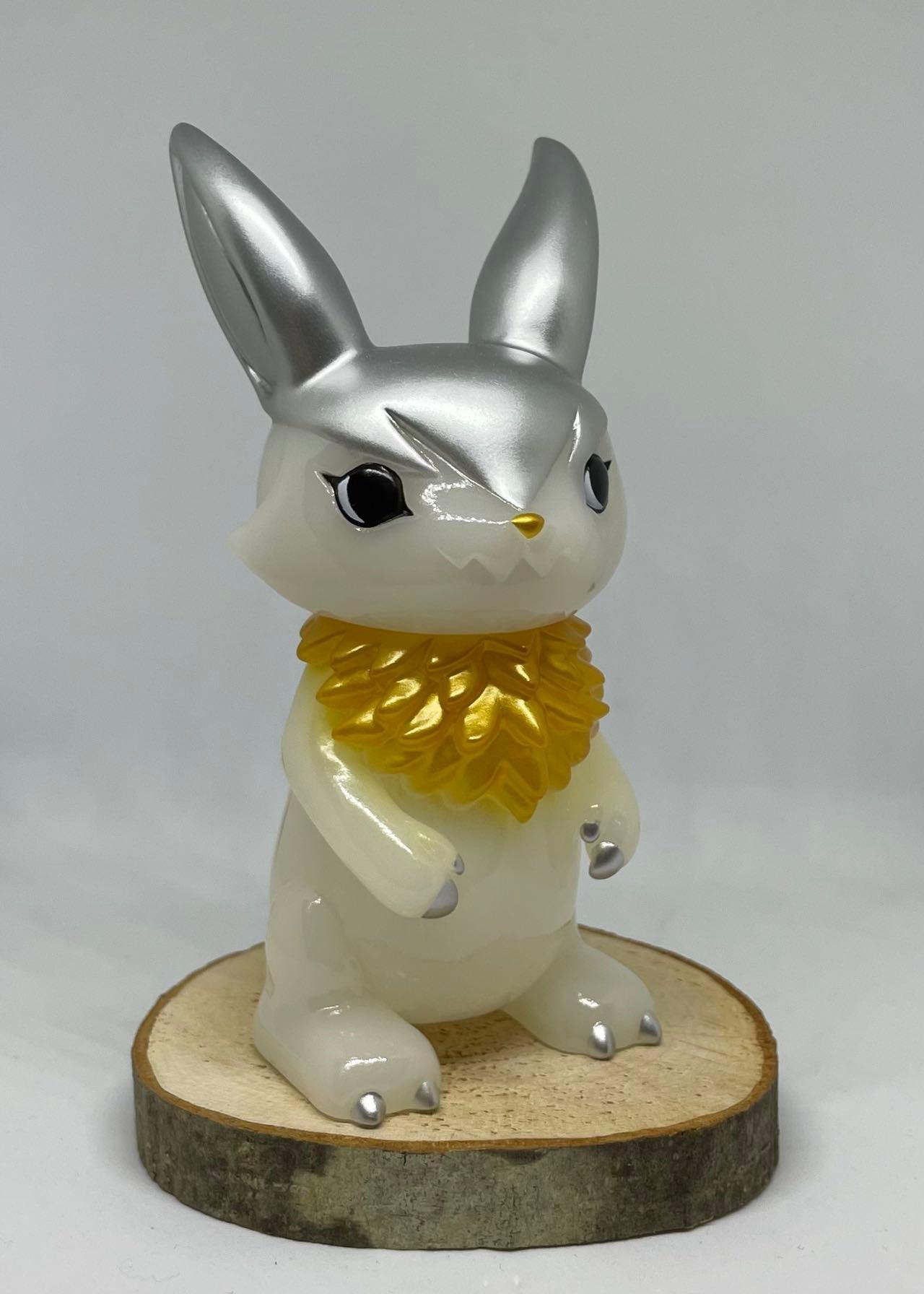Silver Ear MIMILA by DEVILROBOTS Sofubi DEVILROBOTS