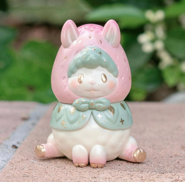 Sitting Dollypaca by Amber Aki Huang - Bubble Wrapp Toys
